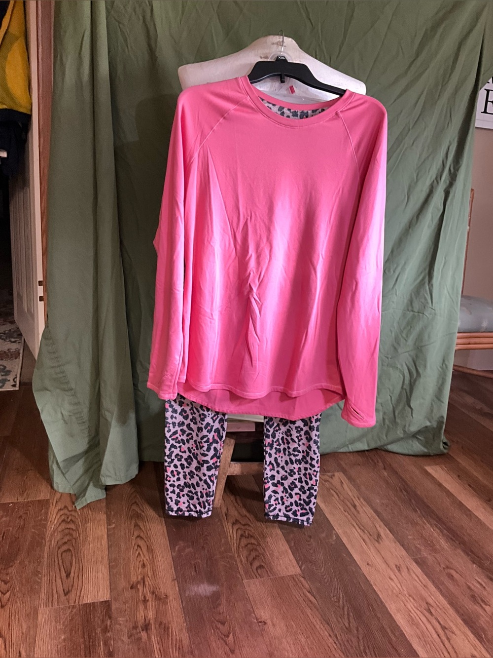 Climate right size xl pj set
